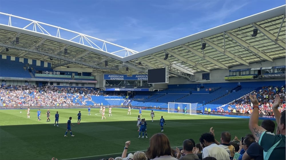 Brighton celebrate vs Roma