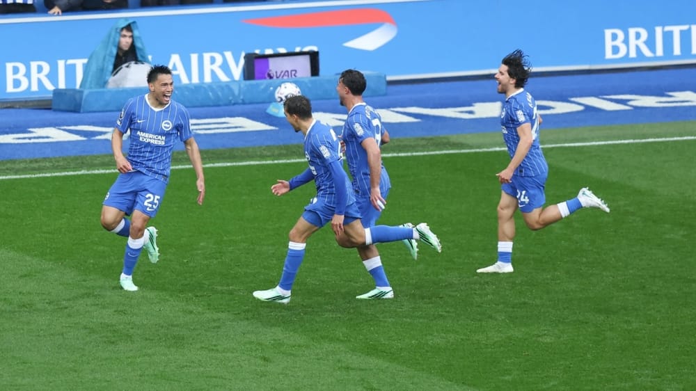 Diego Gomez celebration vs Crystal Palace