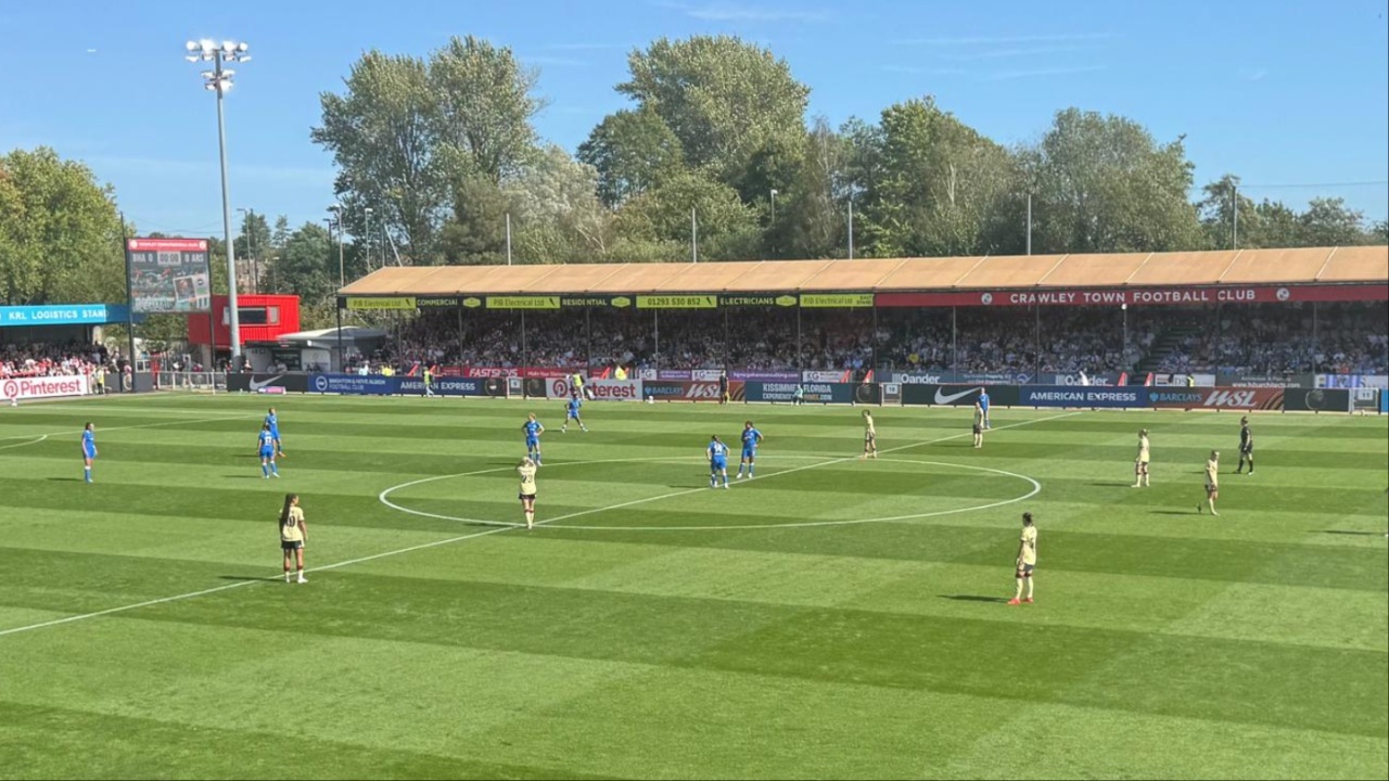 Brighton Women kick off against Arsenal Women