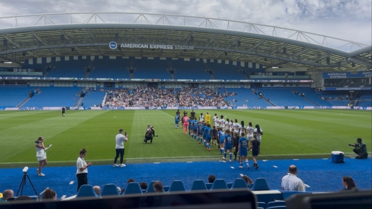 Brighton Women v PSG